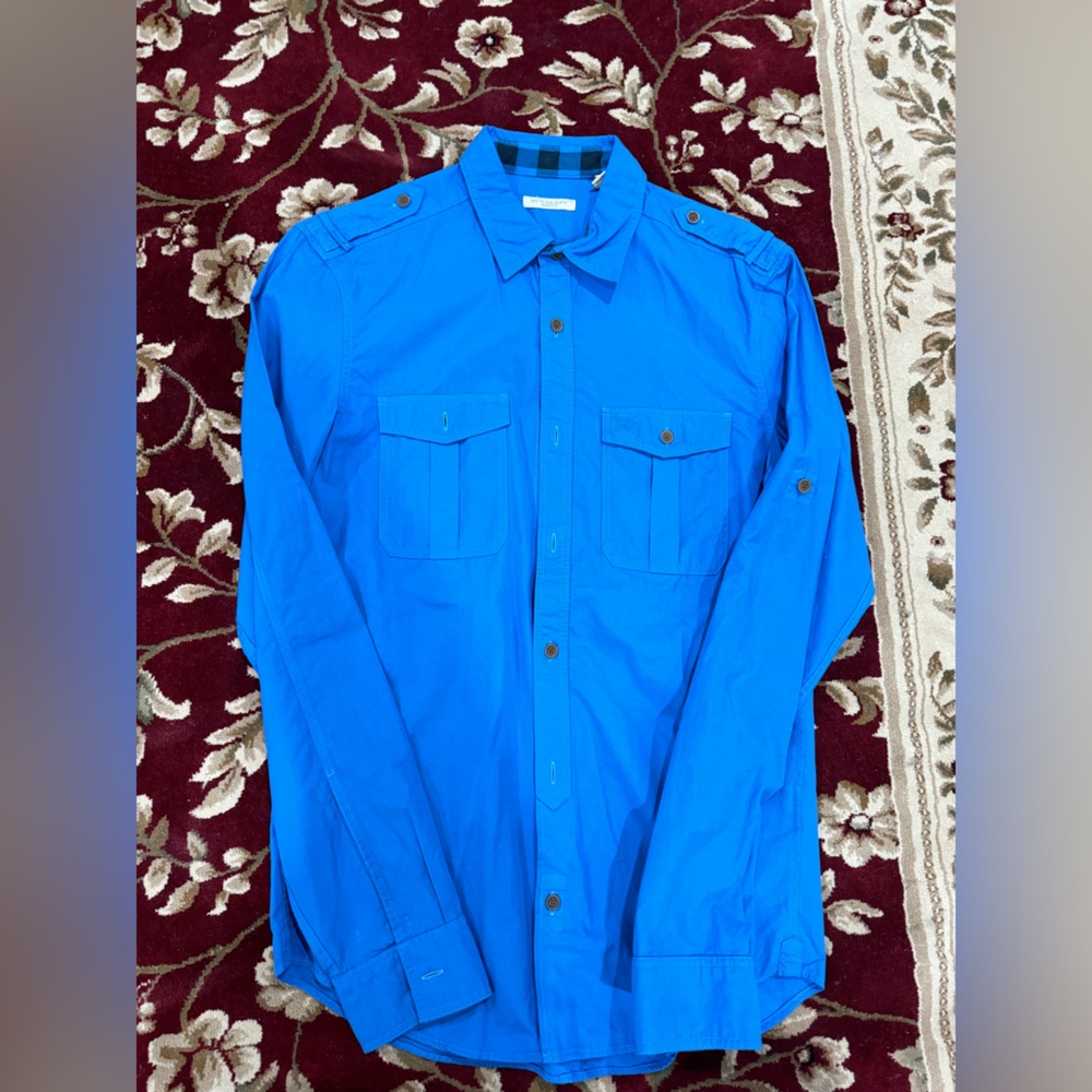 Men’s Burberry button up